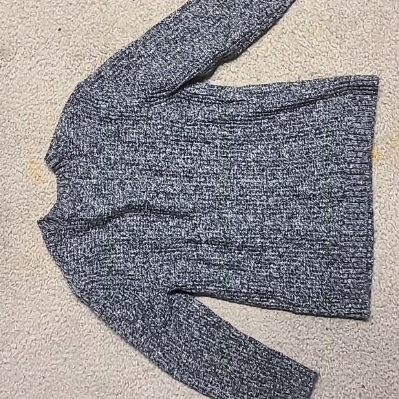 sweater  for boys - Picture 3 of 3
